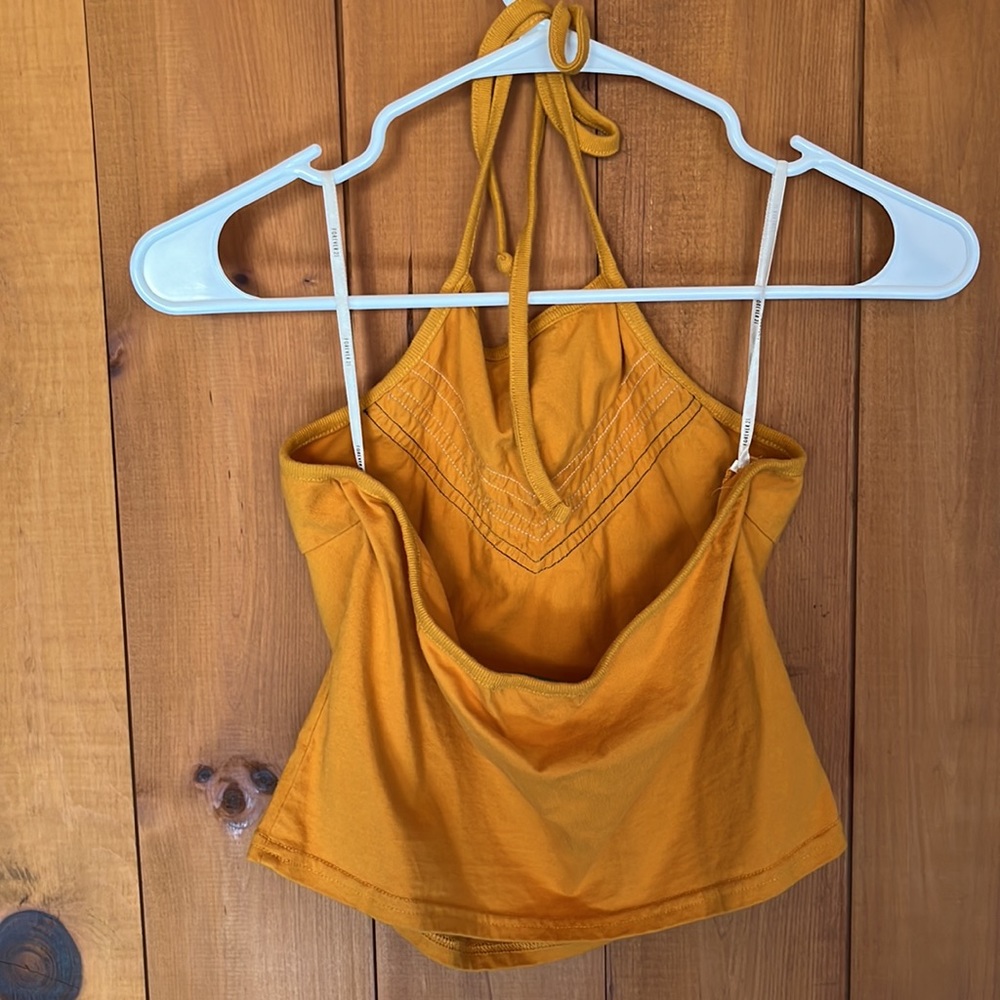 ๐ดHalter Top - Picture 2 of 3